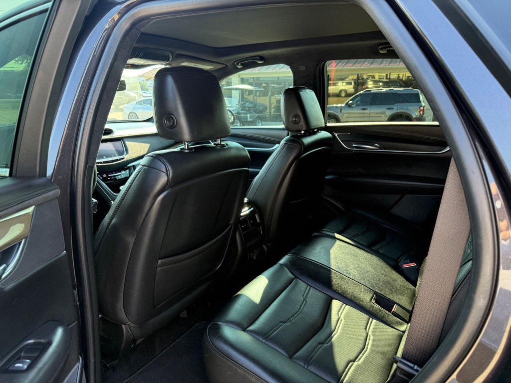 2017 Cadillac XT5 Image 16