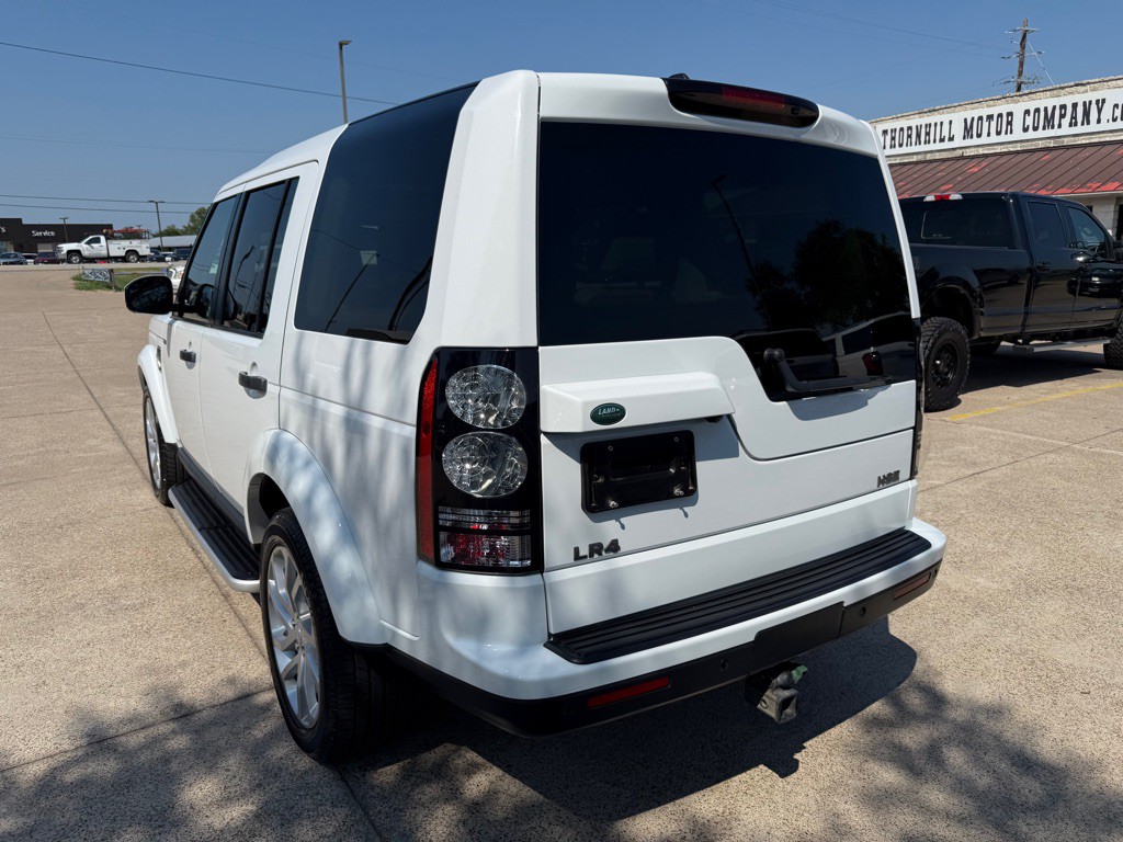 2016 Land Rover LR4 Image 5