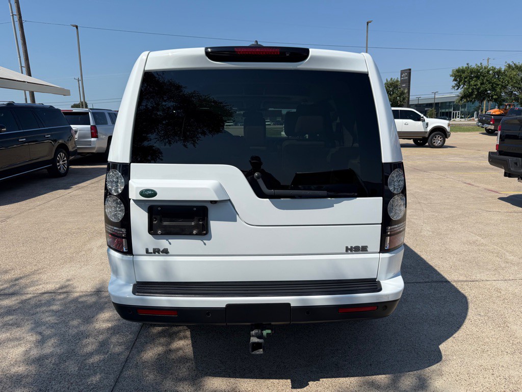 2016 Land Rover LR4 Image 6
