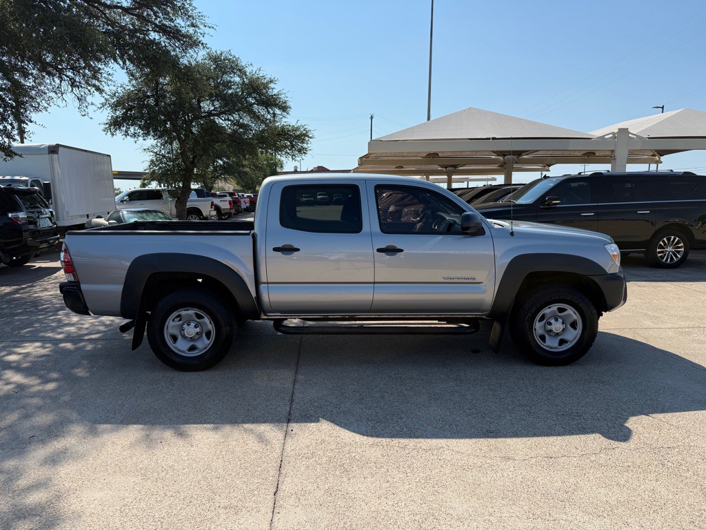2014 Toyota Tacoma Image 8