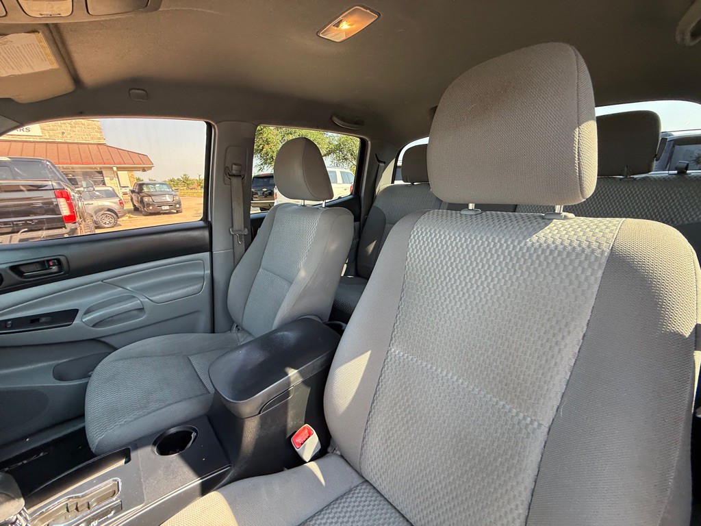 2014 Toyota Tacoma Image 18