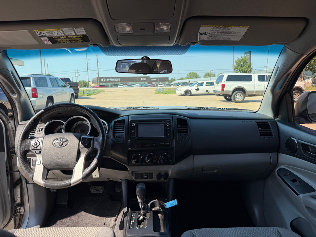 2014 Toyota Tacoma Image 21