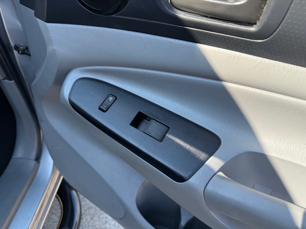 2014 Toyota Tacoma Image 24