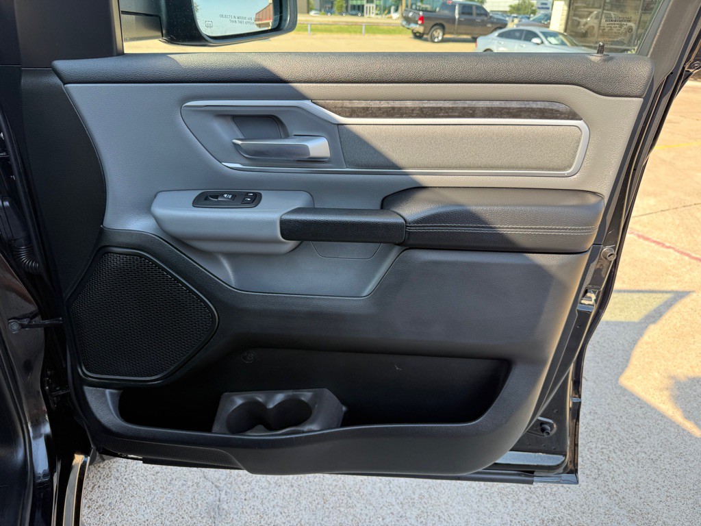 2020 RAM 1500 Image 24