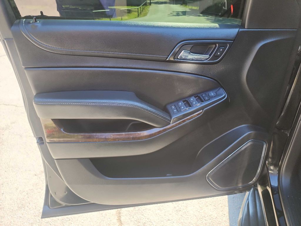 2019 Chevrolet Tahoe Image 12