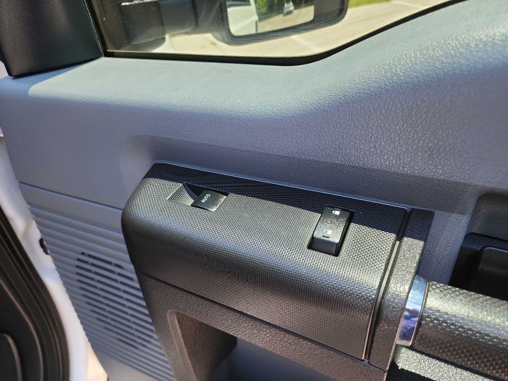 2016 Ford F-250 Image 35