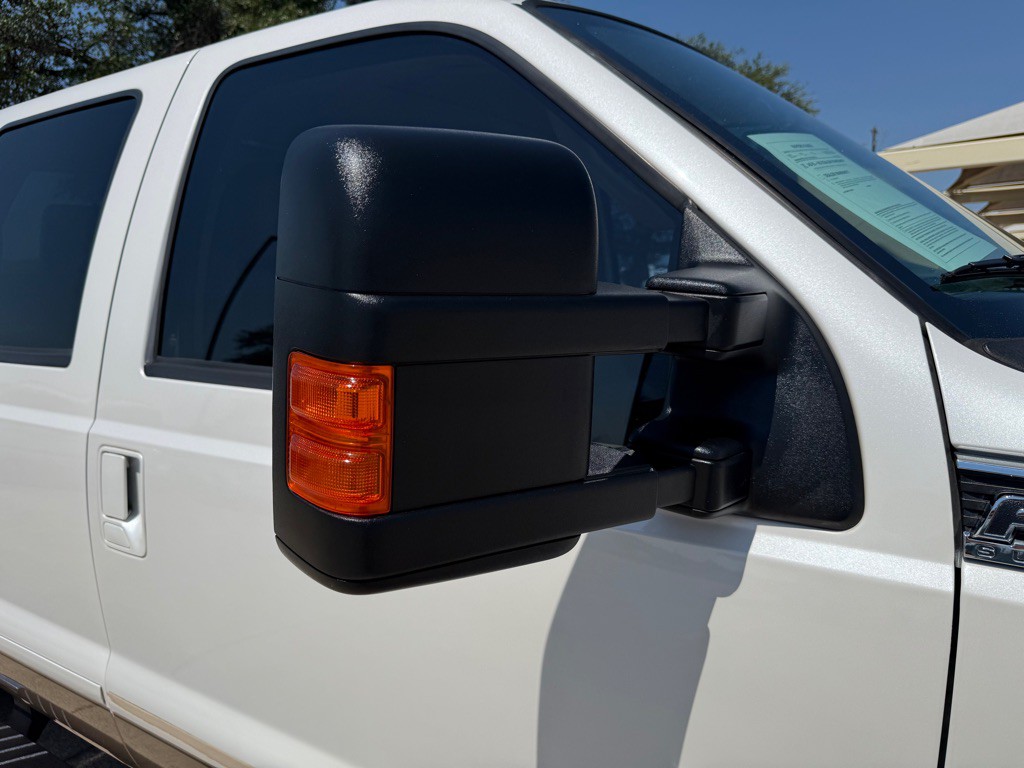 2011 Ford F-350 Image 9