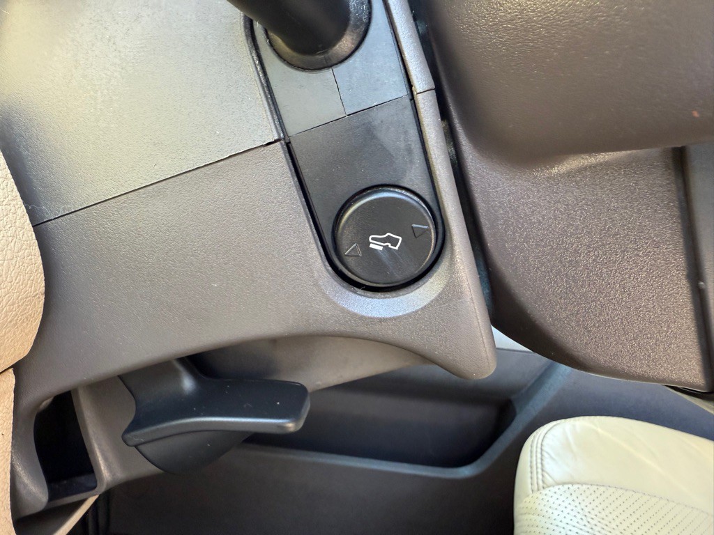 2011 Ford F-350 Image 22