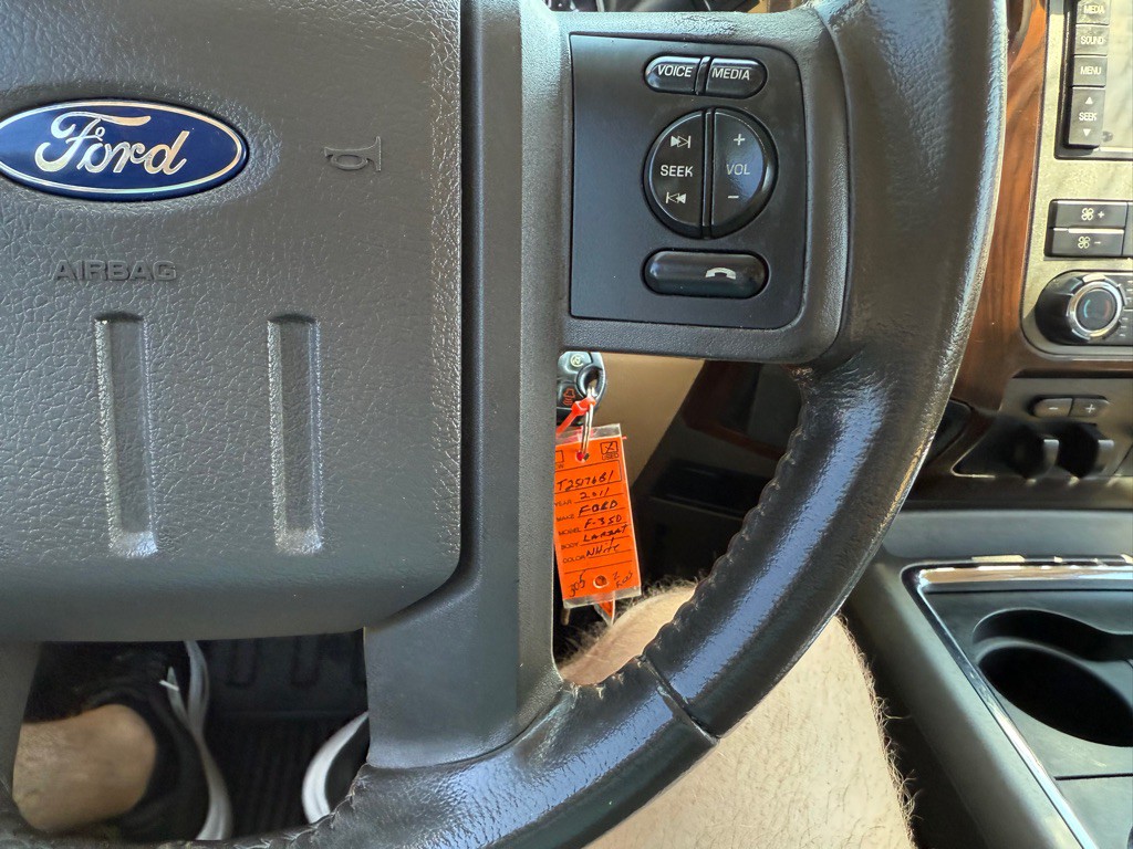 2011 Ford F-350 Image 33