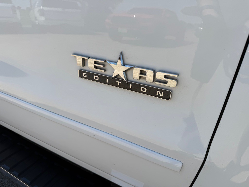 2017 Chevrolet Silverado 1500 Image 11