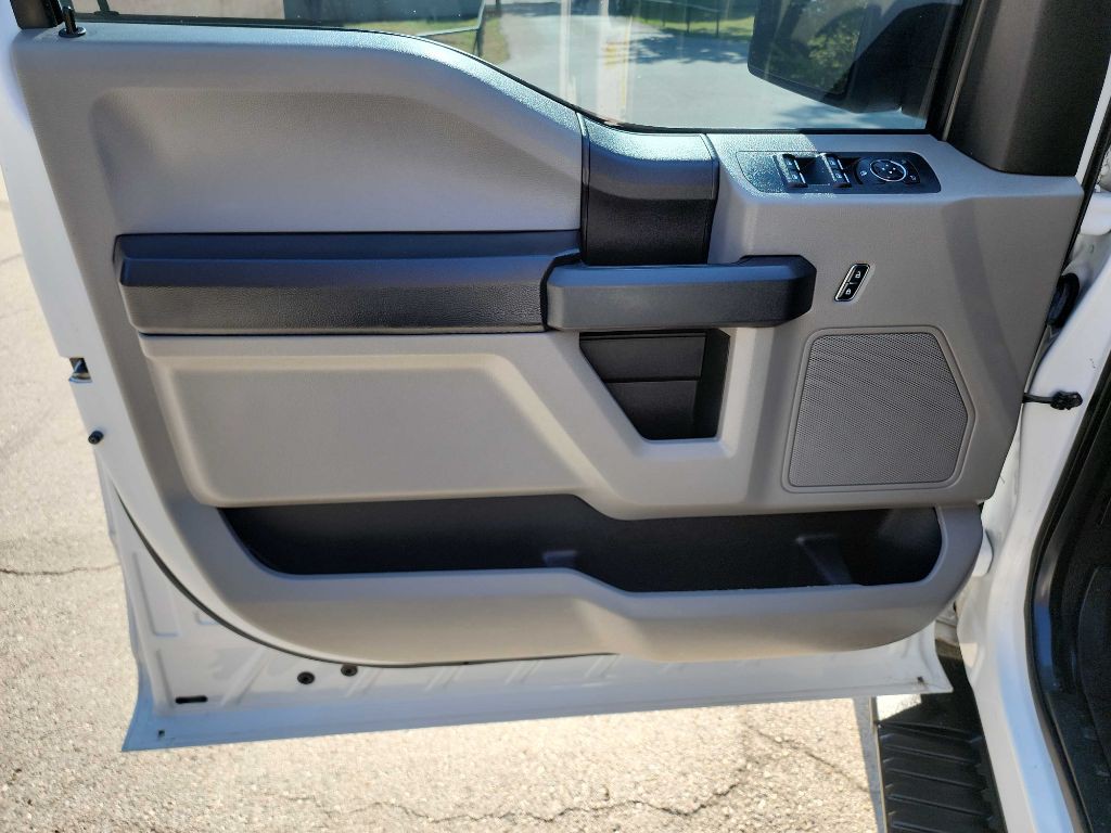 2016 Ford F-150 Image 19