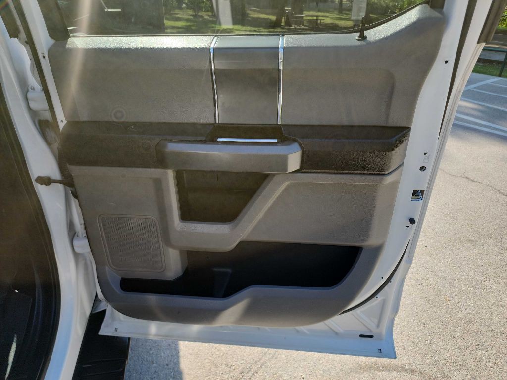 2016 Ford F-150 Image 39