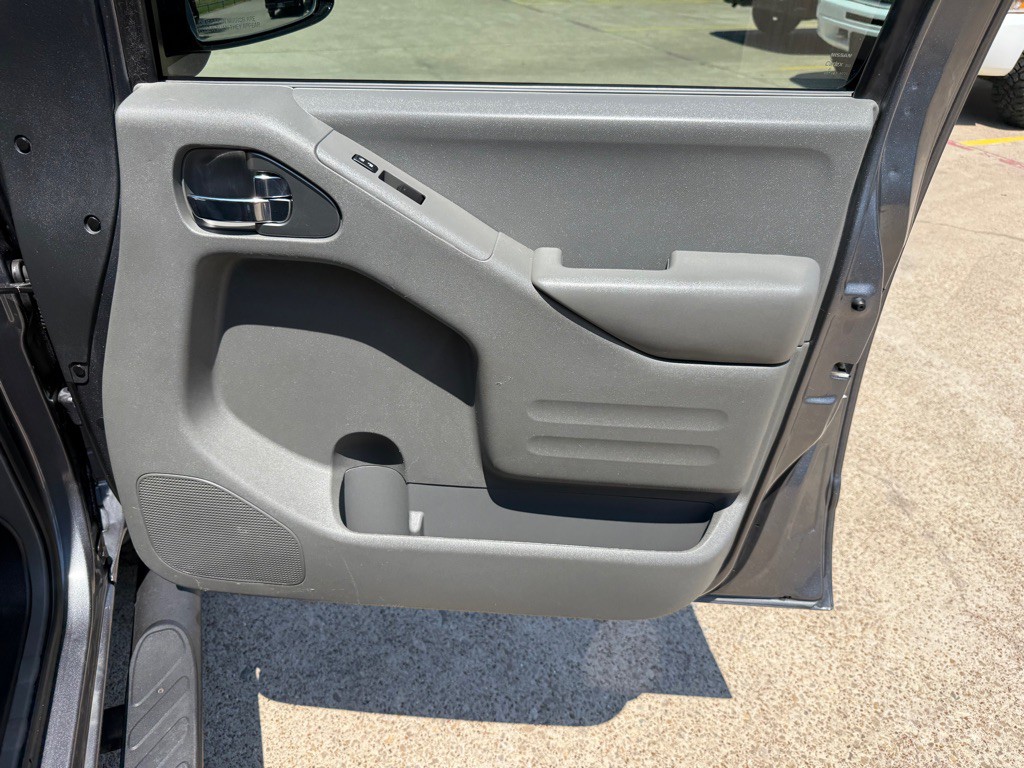 2021 Nissan Frontier Image 23