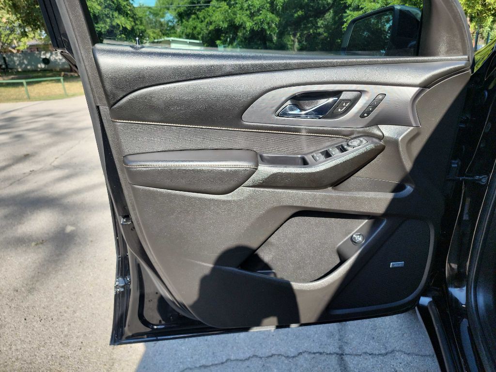 2021 Chevrolet Traverse Image 15