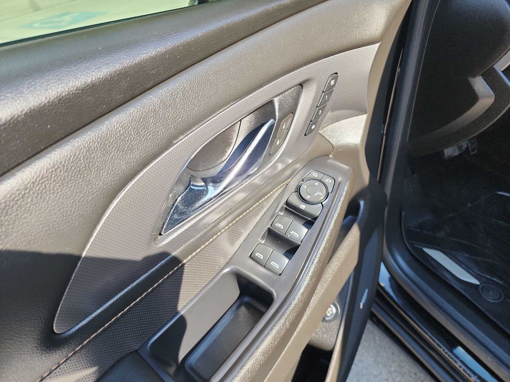 2021 Chevrolet Traverse Image 16