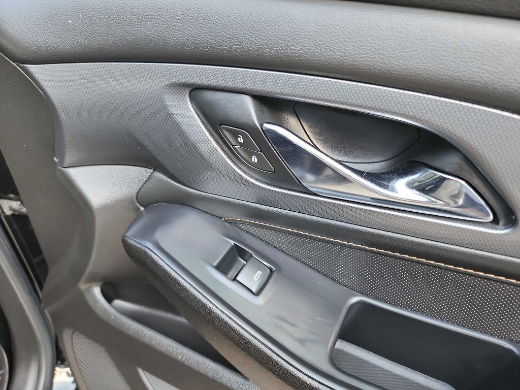 2021 Chevrolet Traverse Image 45