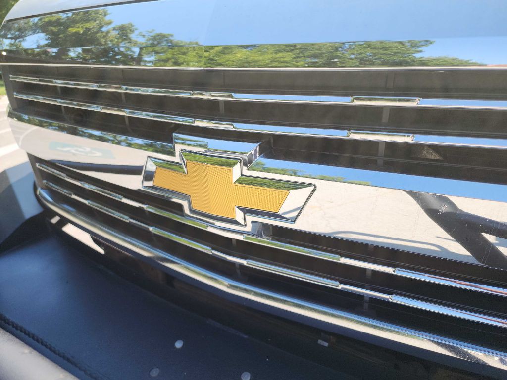 2017 Chevrolet Silverado 1500 Image 3