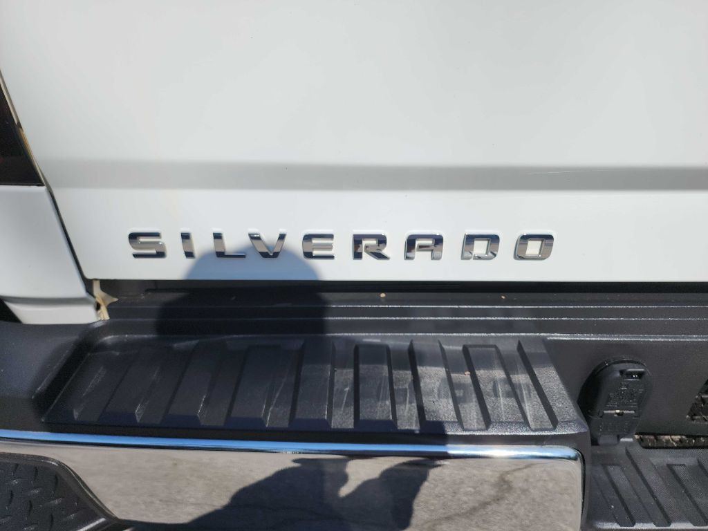 2017 Chevrolet Silverado 1500 Image 9