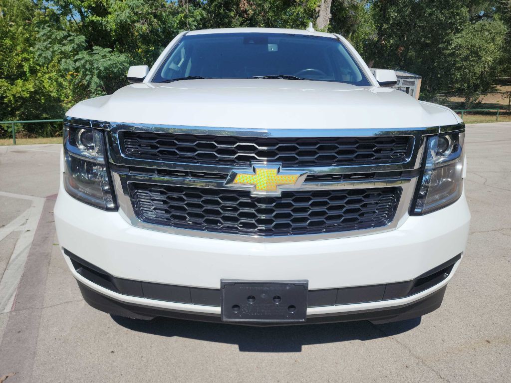 2017 Chevrolet Tahoe Image 2