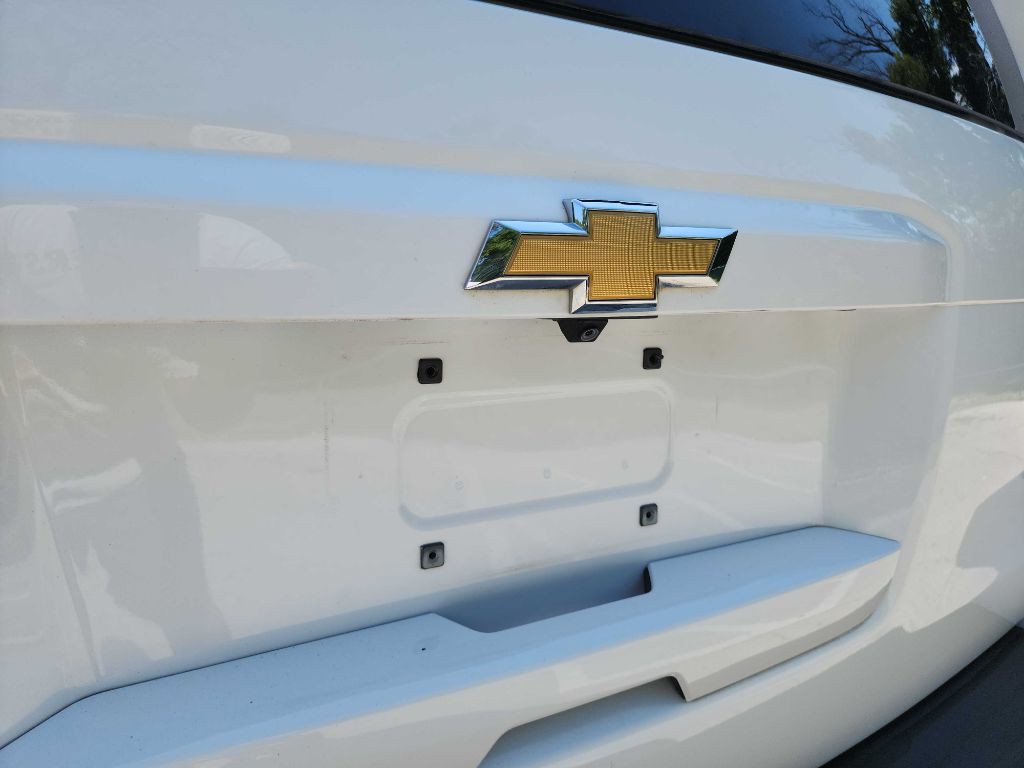 2017 Chevrolet Tahoe Image 9