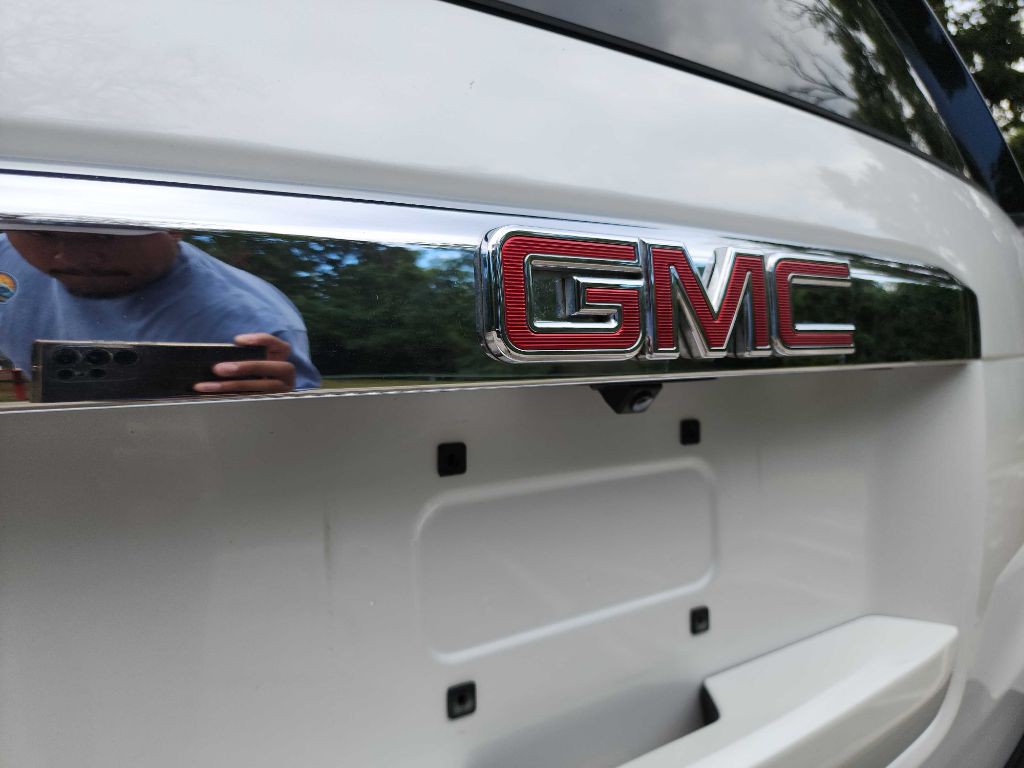 2018 GMC Yukon Image 9