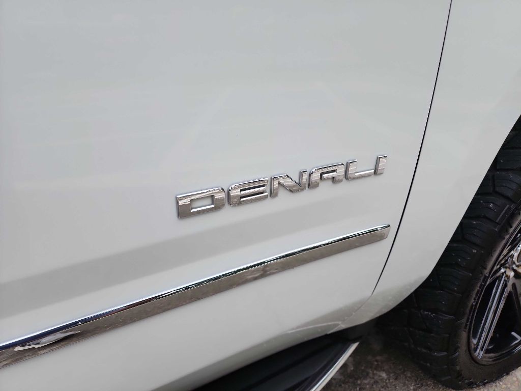 2018 GMC Yukon Image 14