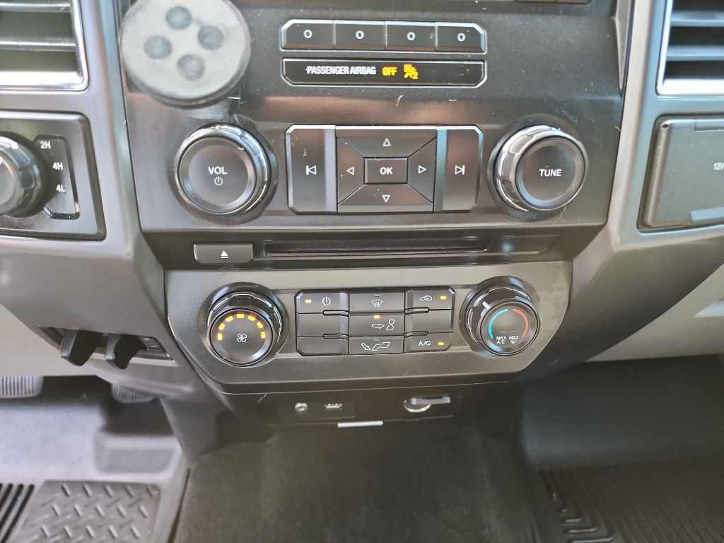 2015 Ford F-150 Image 30