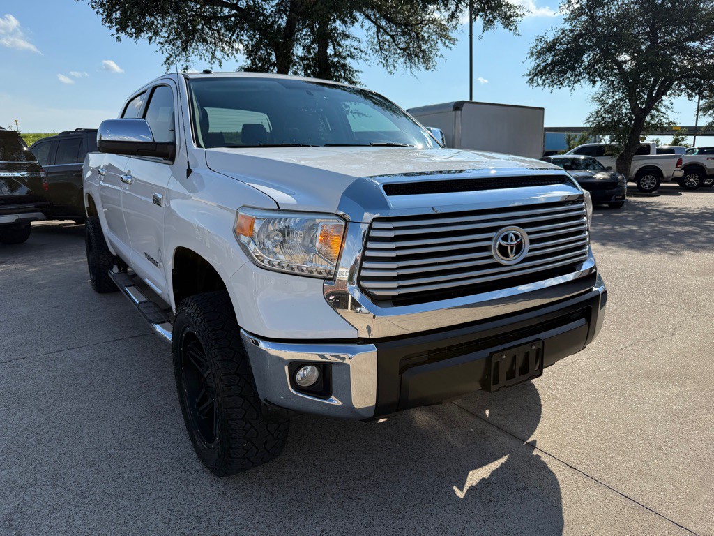 2017 Toyota Tundra Image 1