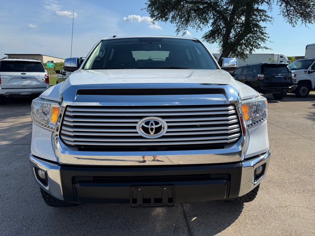 2017 Toyota Tundra Image 2