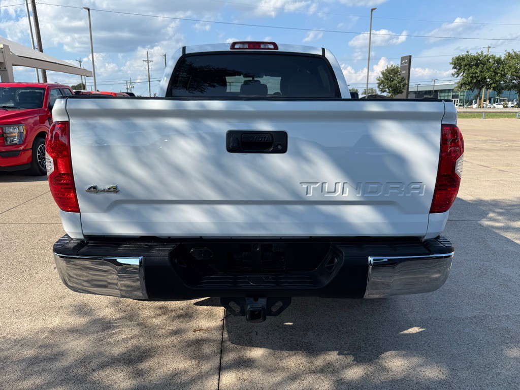 2017 Toyota Tundra Image 6
