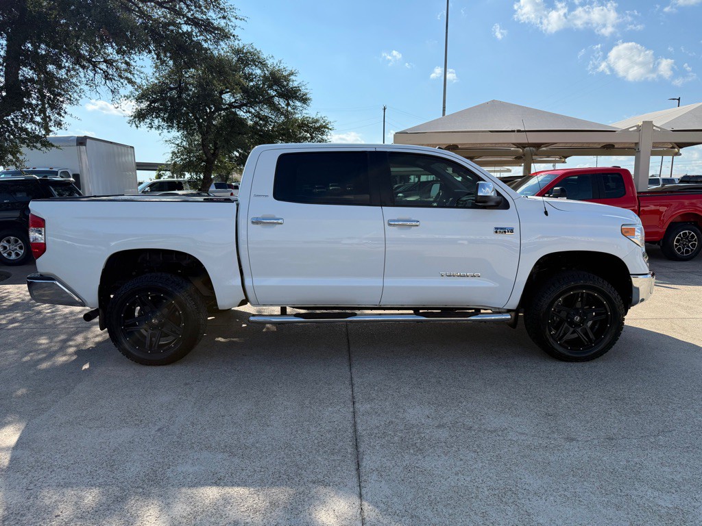 2017 Toyota Tundra Image 8