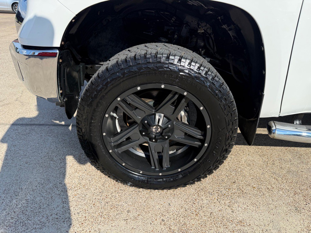 2017 Toyota Tundra Image 14