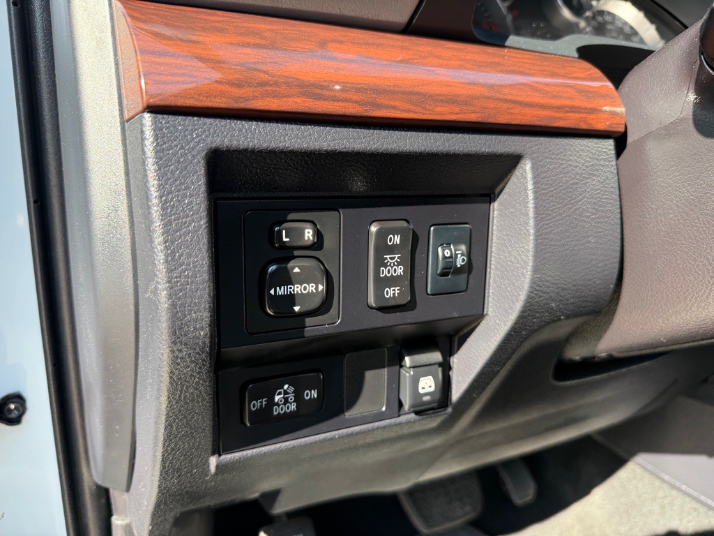 2017 Toyota Tundra Image 20
