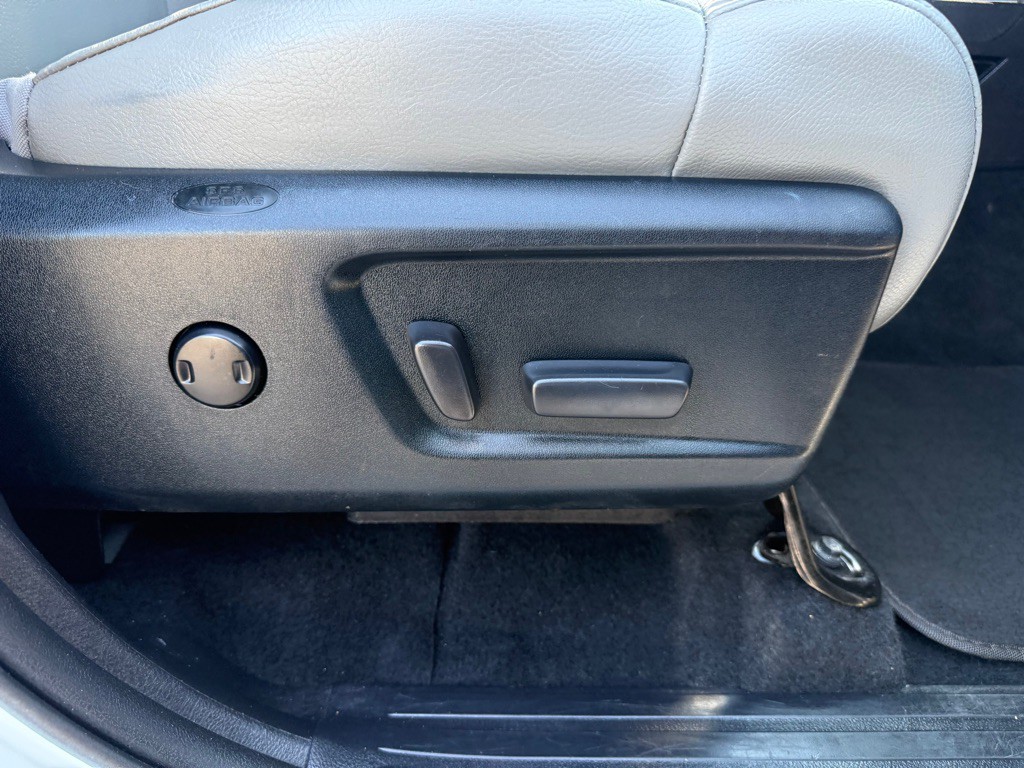 2017 Toyota Tundra Image 23