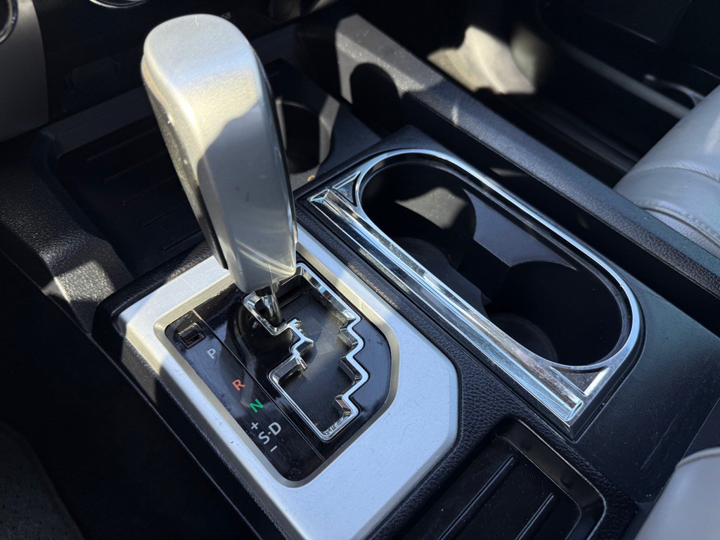 2017 Toyota Tundra Image 35