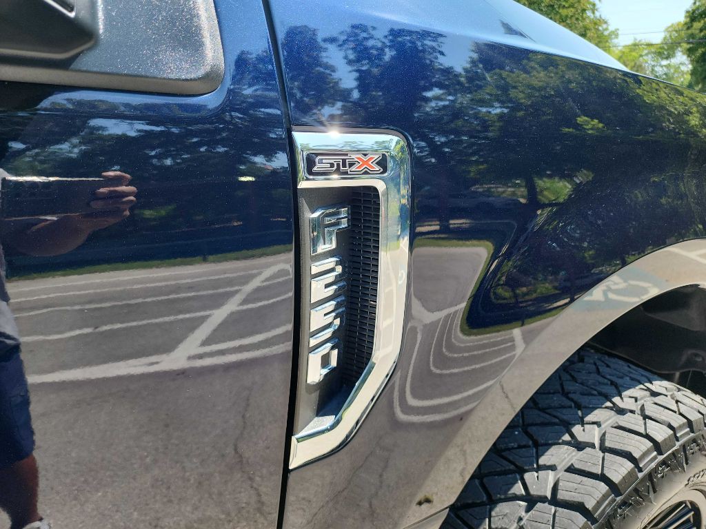 2022 Ford F-250 Image 13