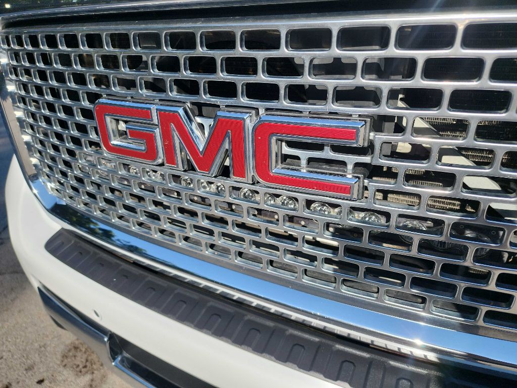 2017 GMC Sierra Image 3