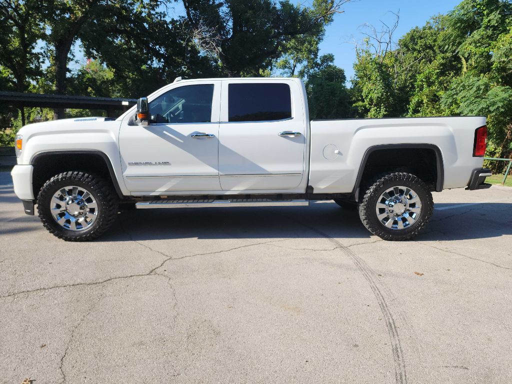 2017 GMC Sierra Image 6