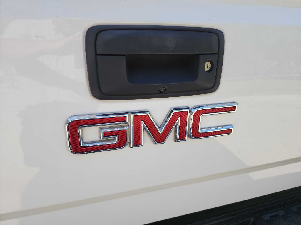 2017 GMC Sierra Image 9