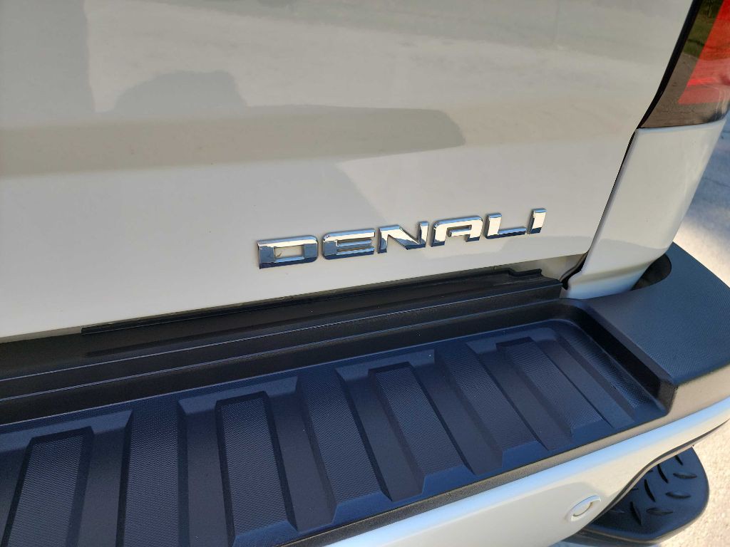 2017 GMC Sierra Image 11