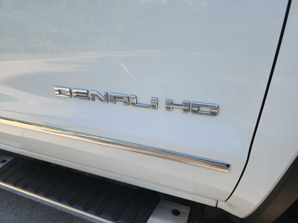 2017 GMC Sierra Image 17