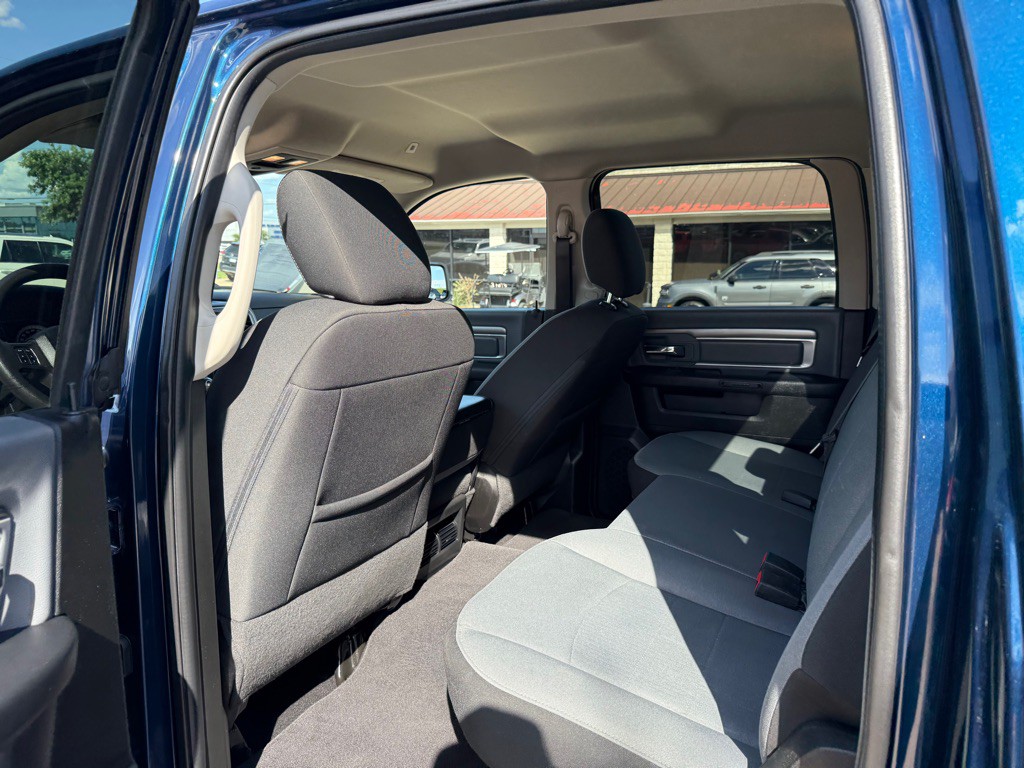 2021 RAM 1500 Image 18