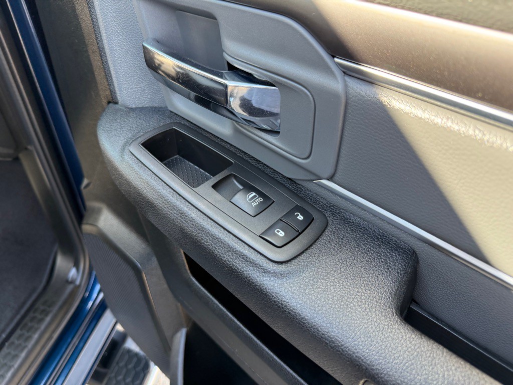 2021 RAM 1500 Image 28