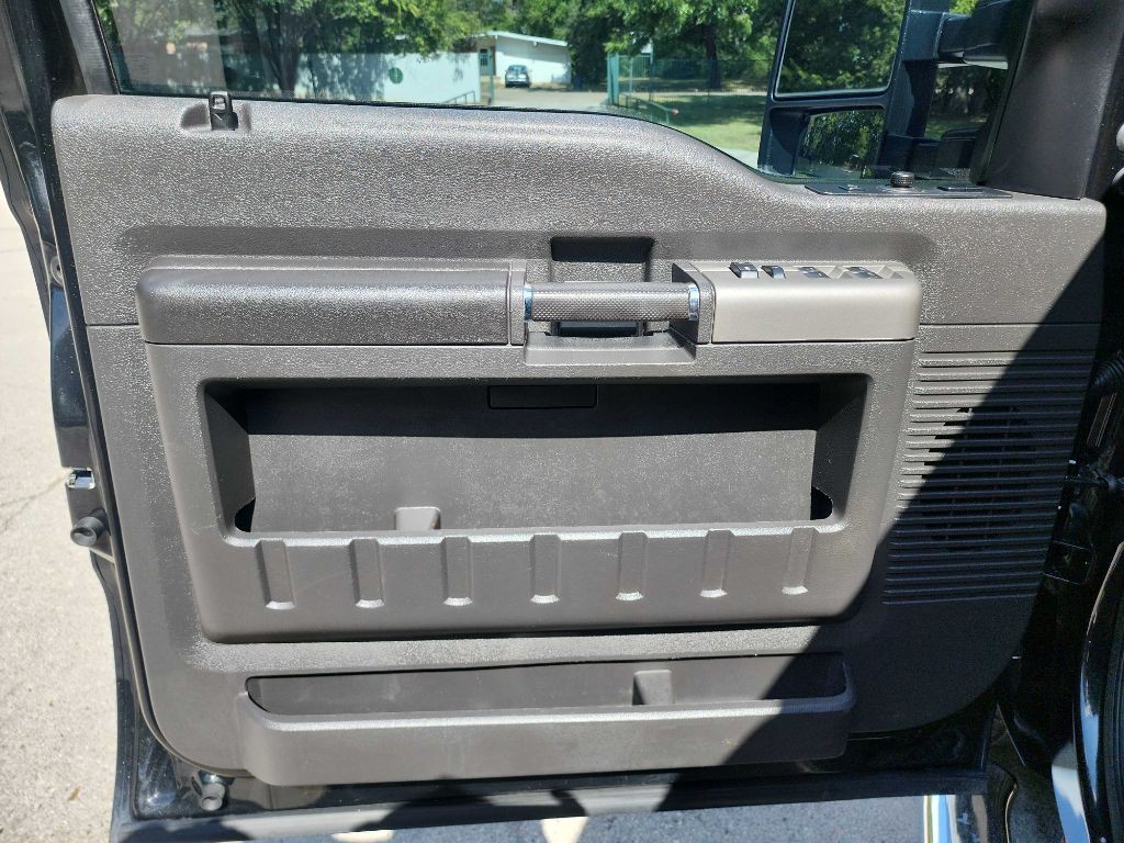 2014 Ford F-350 Image 16