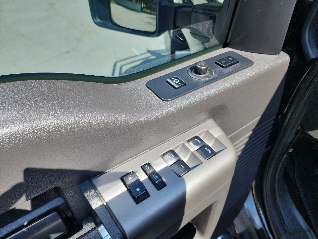 2014 Ford F-350 Image 17