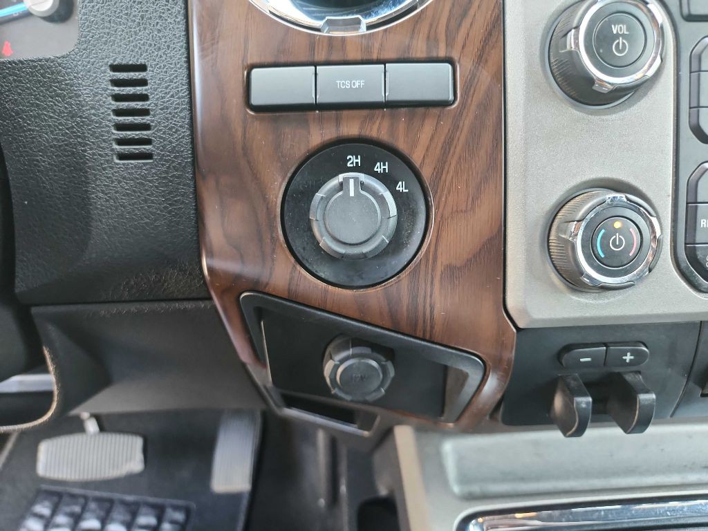 2014 Ford F-350 Image 28