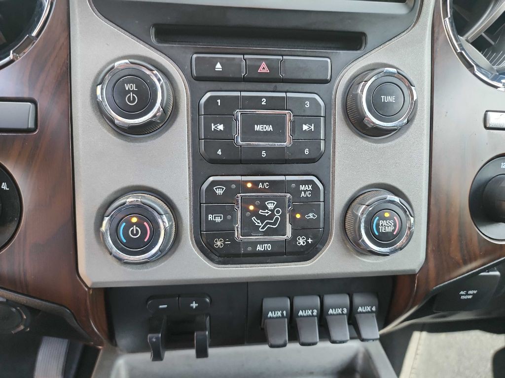 2014 Ford F-350 Image 29