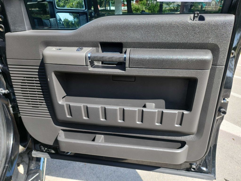 2014 Ford F-350 Image 38