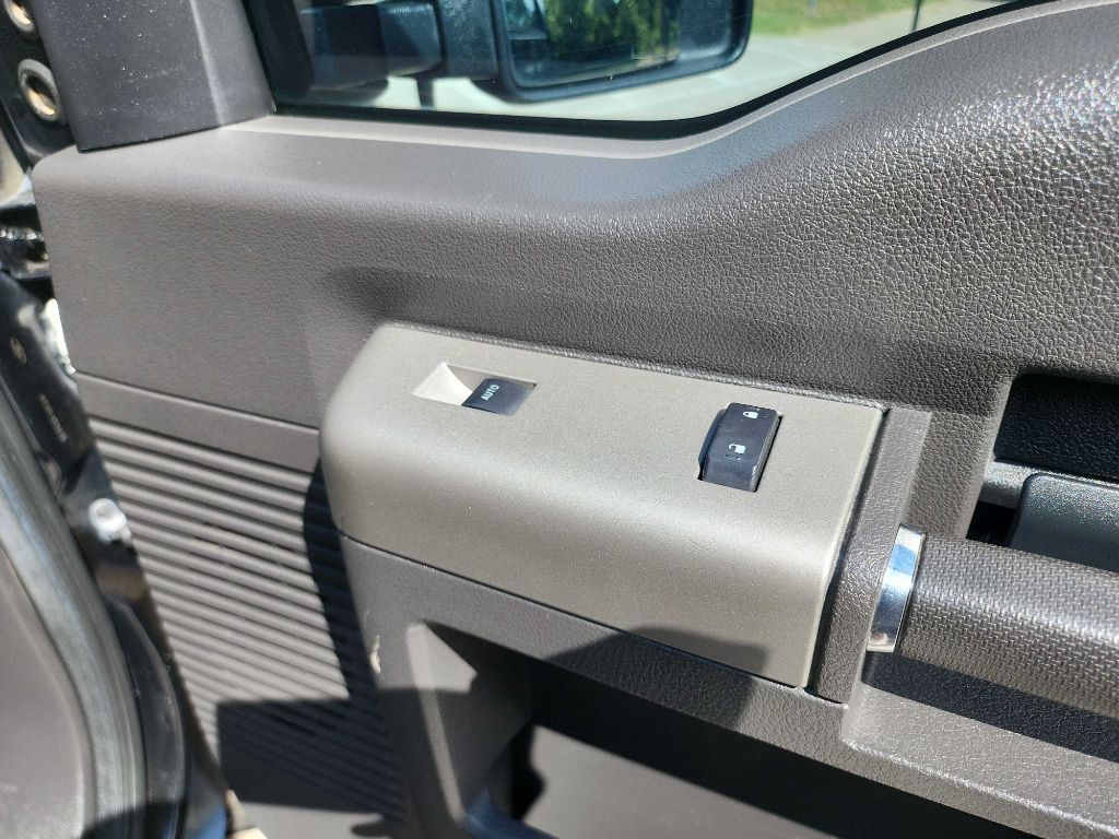 2014 Ford F-350 Image 39