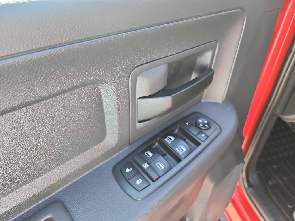 2012 Dodge Ram 3500 Image 18